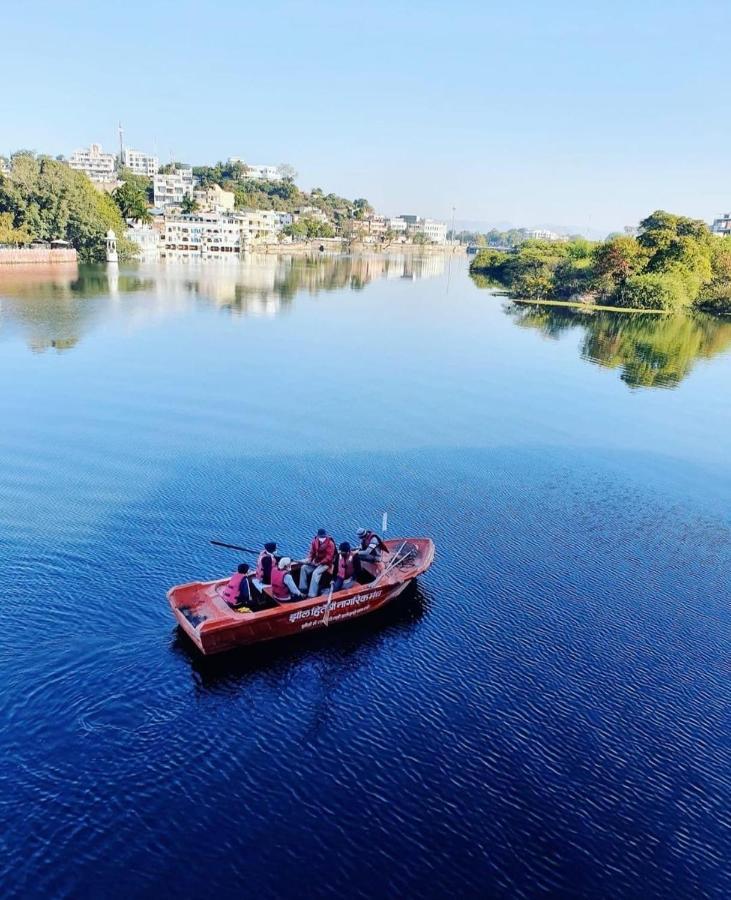 Antariksh Hotel Udaipur Exterior photo