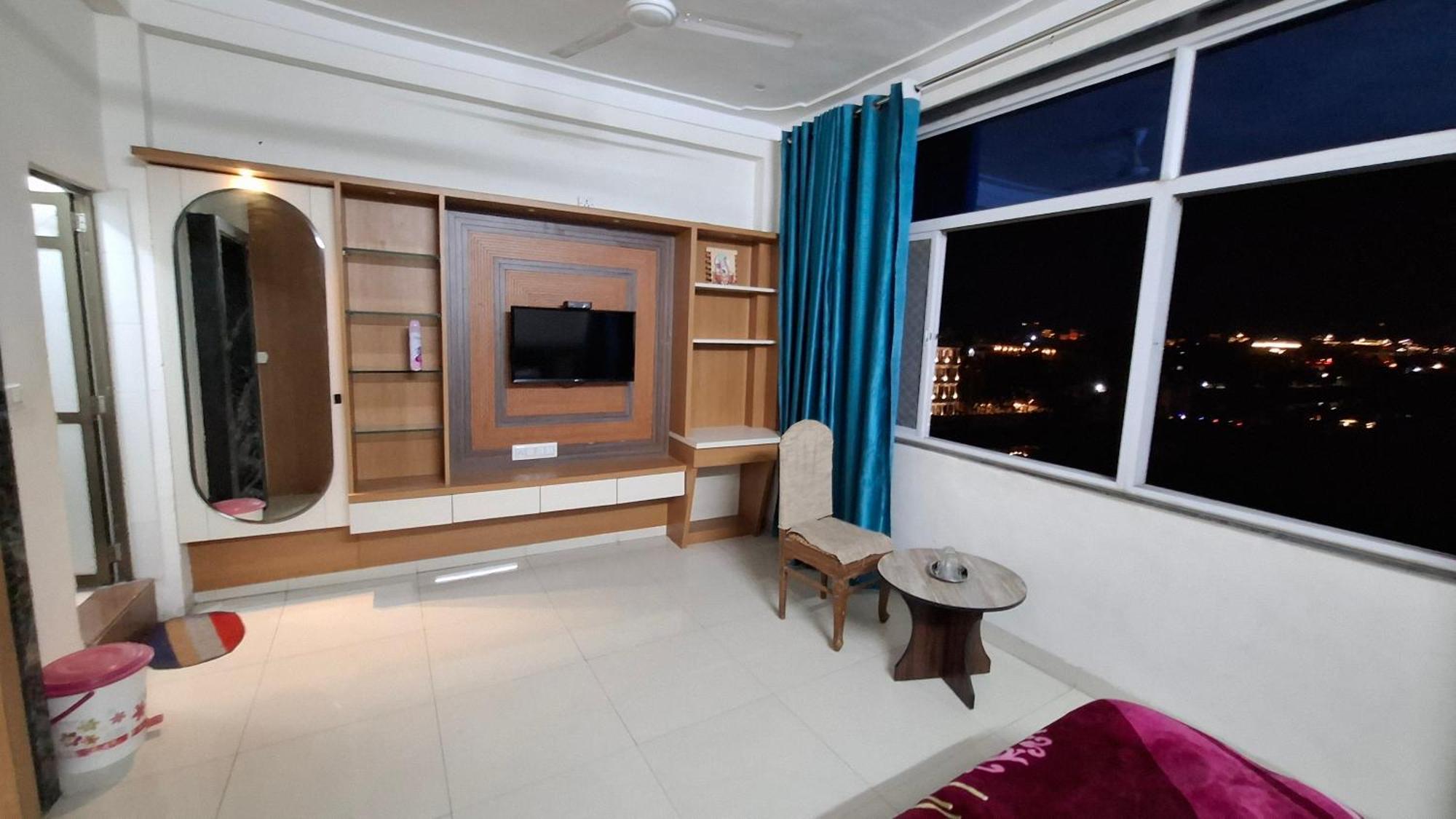 Antariksh Hotel Udaipur Exterior photo